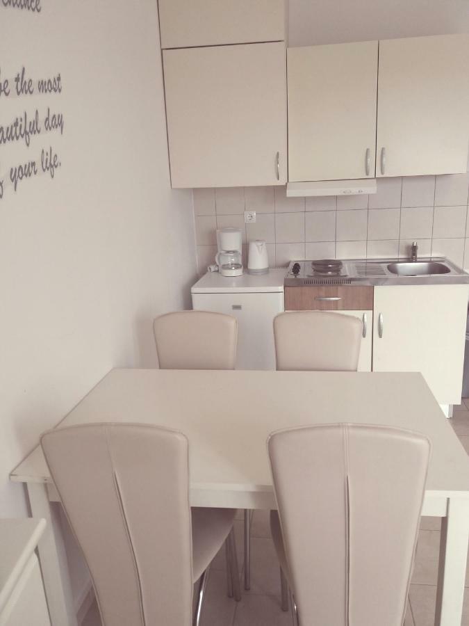 Apartment Promenada ツリクヴェニツァ エクステリア 写真